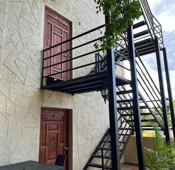 فندق Y Hostal Nojoch Che