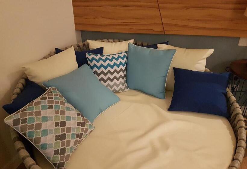 Ferra Hotel And Garden Suites