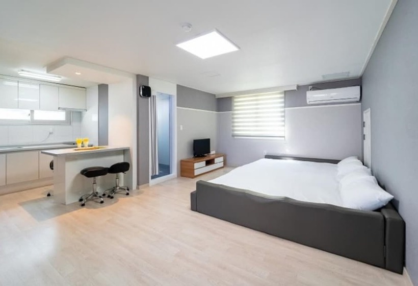 Geojedo Aquarius Dumo Spa Pension