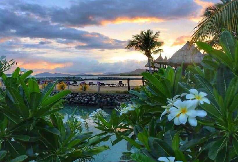 هتل Golden Point Resort