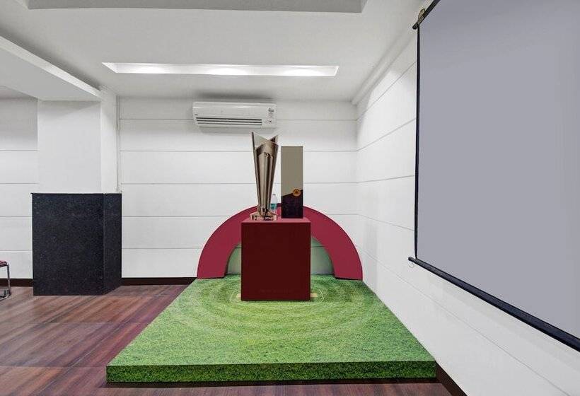 فندق Treebo Maharaja Residency