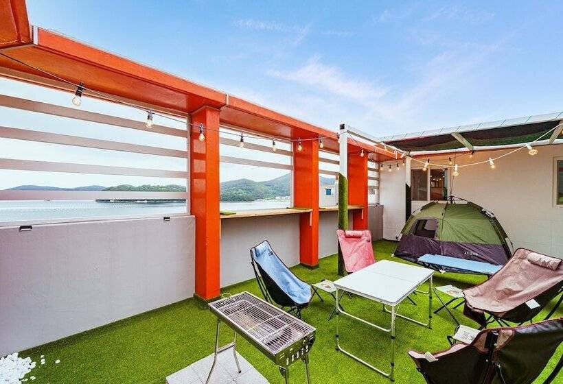 فندق على الطريق Tongyeong Rock