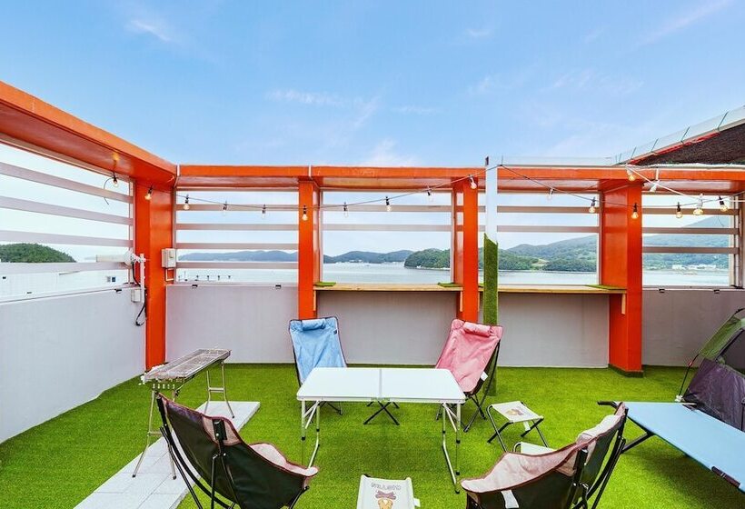 فندق على الطريق Tongyeong Rock