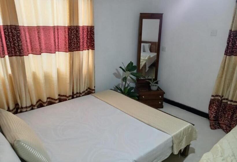 פנסיון Diyathalawa The Mountain Lodge