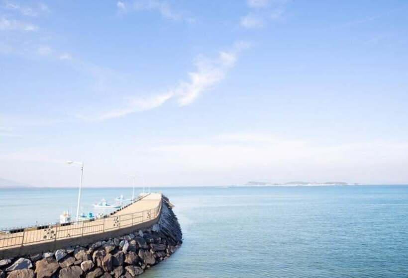 Taean Red Pension