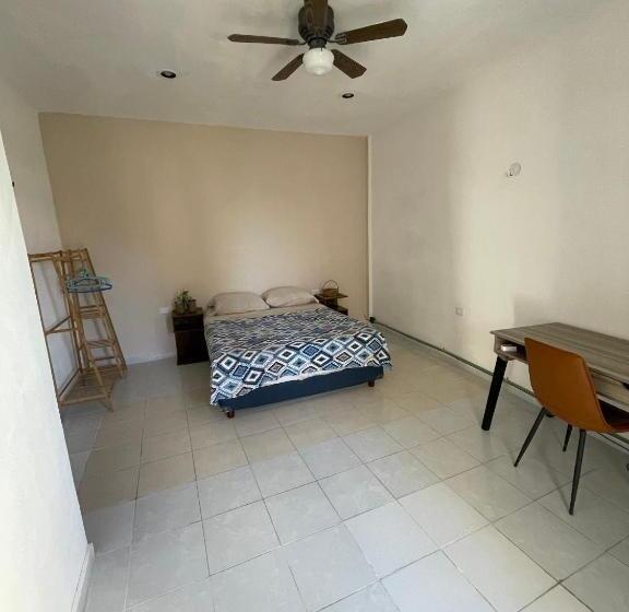 هاستل Hostal Cuca Macuca