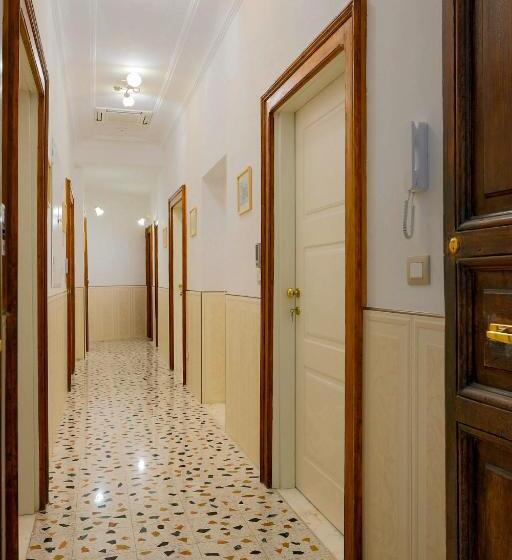 민박 Al Castello Avezzano