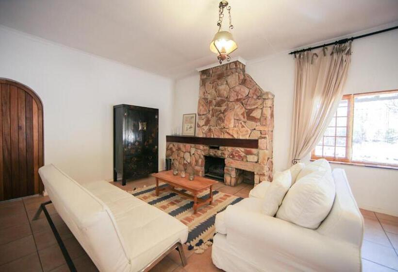 בית מלון כפרי Waterfall Farm Self Catering Cottages Citrusdal