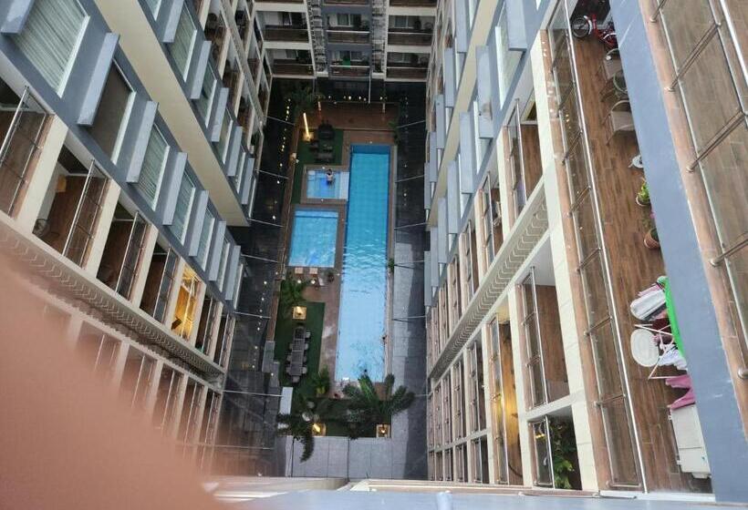 La Grande Residence 10th Floor Deluxe Unit