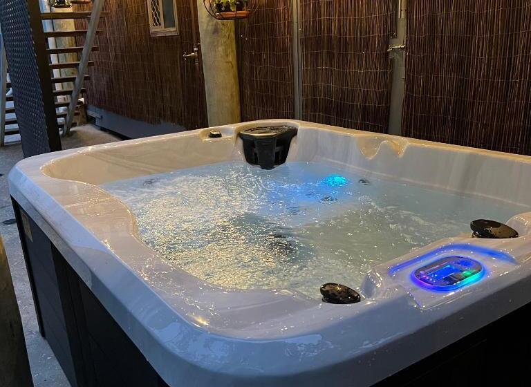 펜션 Hillside Retreat Guest House