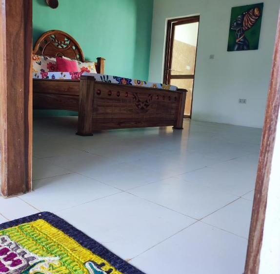 Secret Place Hotel By Hello Tanzania Tours& Safaris