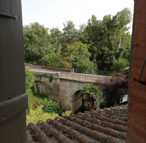 مبيت وإفطار Les Coulisses Du Château