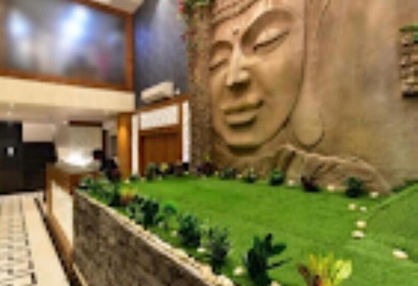 호텔 Ashirwad Inn Korba