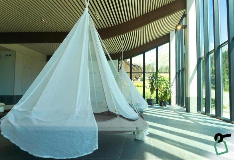 هتل Hotiday Apartment Collection   Campiglio Grostè