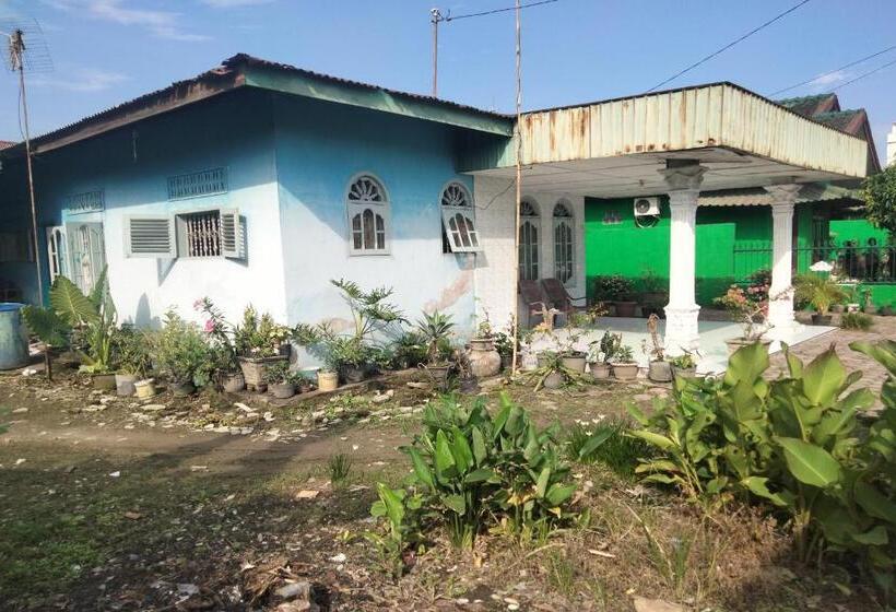 هتل Spot On 93104 Barak Tambunan