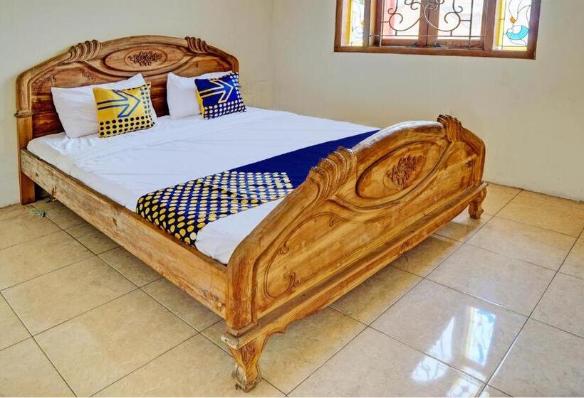 ホテル Spot On 93144 Homestay H. Syarif Syariah   Bandar Gresik 2
