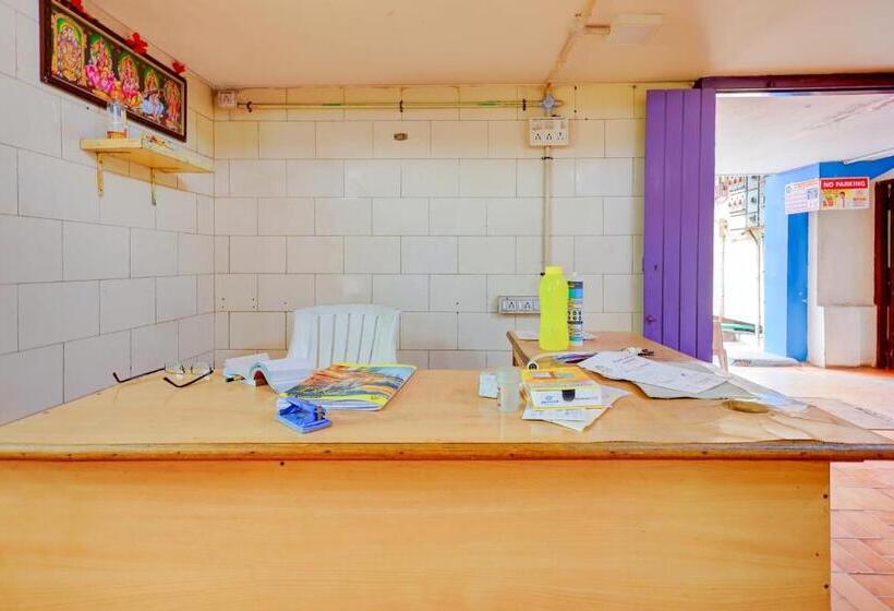 ホテル Spot On Rk