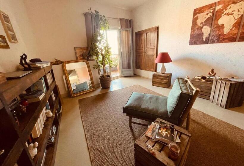 تختخواب و صبحانه Chambre Bohème Chez Rachel