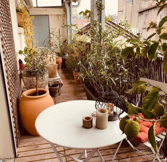تختخواب و صبحانه Chambre Bohème Chez Rachel