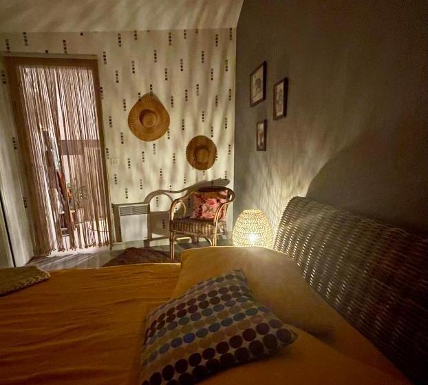 تختخواب و صبحانه Chambre Bohème Chez Rachel
