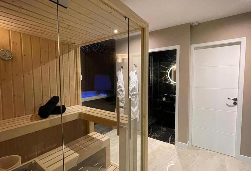 ホテル Elégance & Spa   Chambre D Hôtes Avec Sauna Et Jacuzzi Privatif