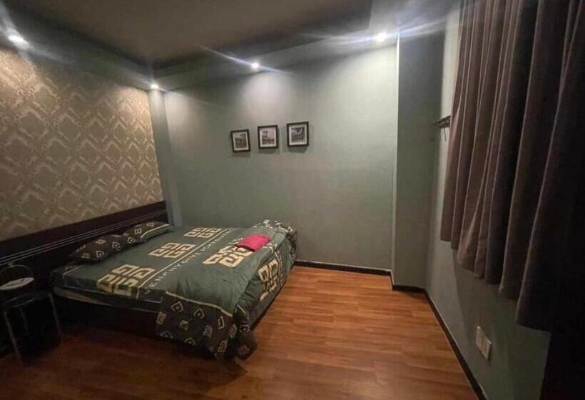 Hotel Hostel And Zaly Spa