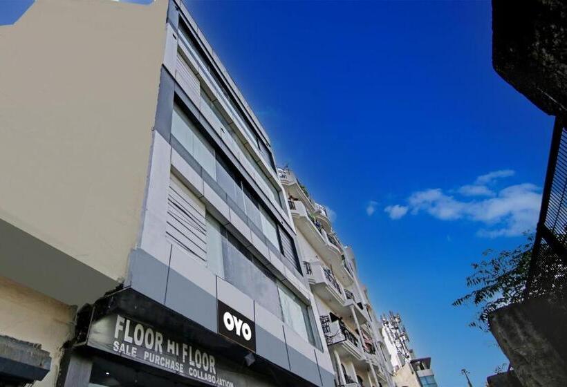 ホテル Oyo Flagship Rk Plaza