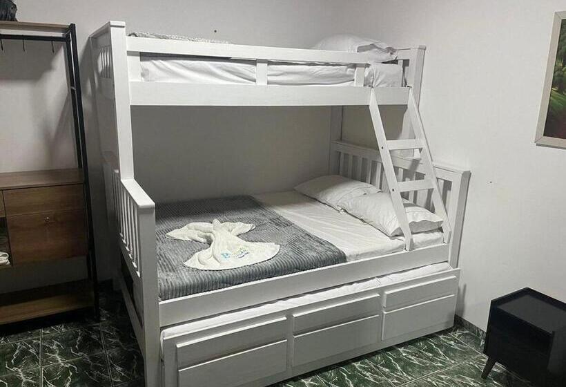 בית מלון כפרי & Pousada    Luziânia