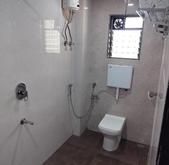 ホテル O Tripthi Lodging & Boarding