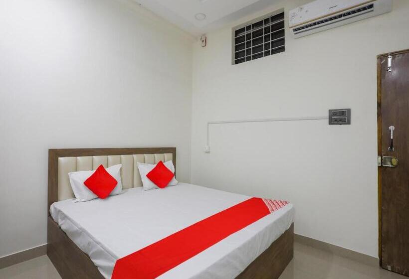 Oyo Flagship Hotel Rahul Service Appartment 2