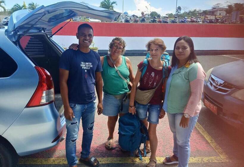 پانسیون Renata Cottages