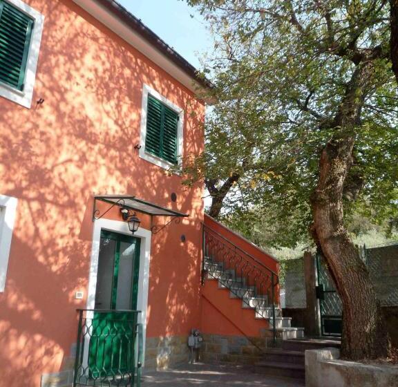 مبيت وإفطار Ai 2 Olmi   Monolocali Nel Verde