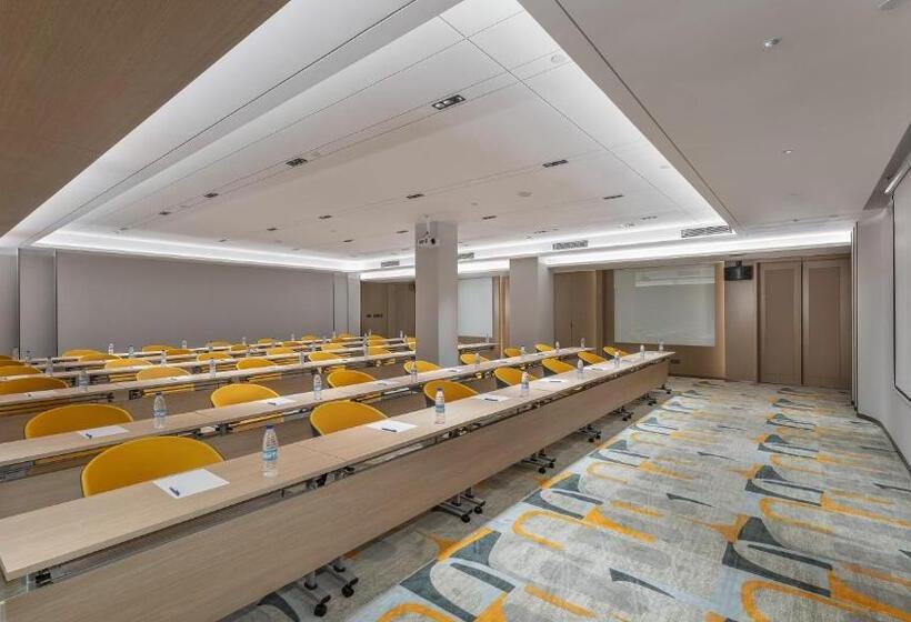 ホテル Holiday Inn Express Dandong City Center, An Ihg