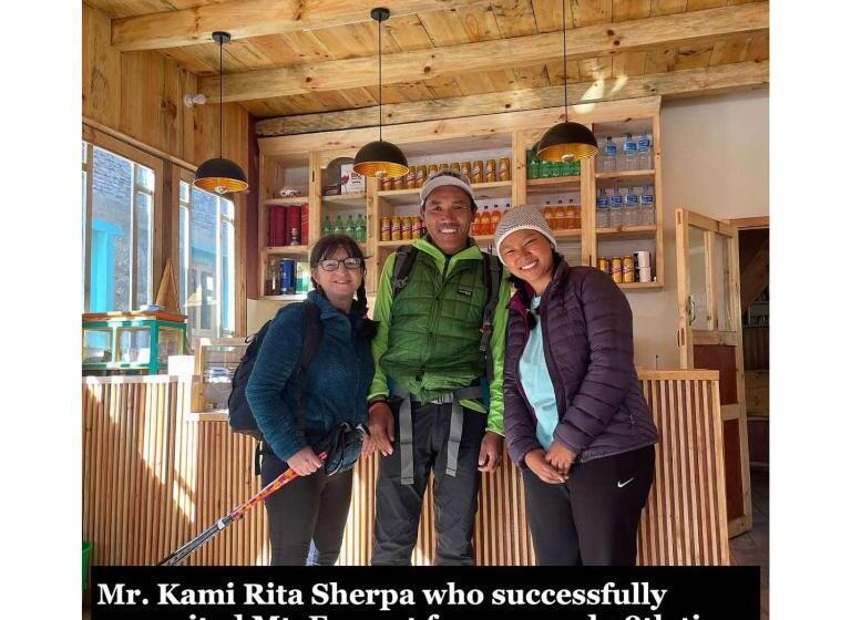 فندق Kongde Peak Guest House