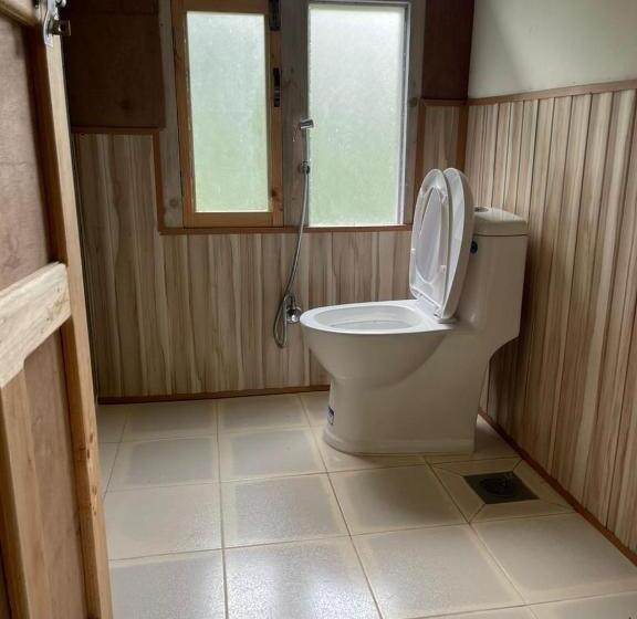 فندق Kongde Peak Guest House