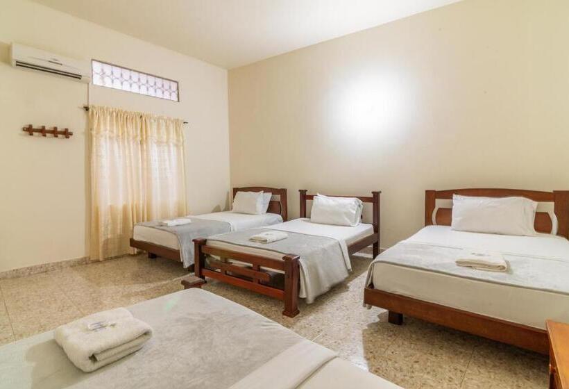 هتل Montanar Home