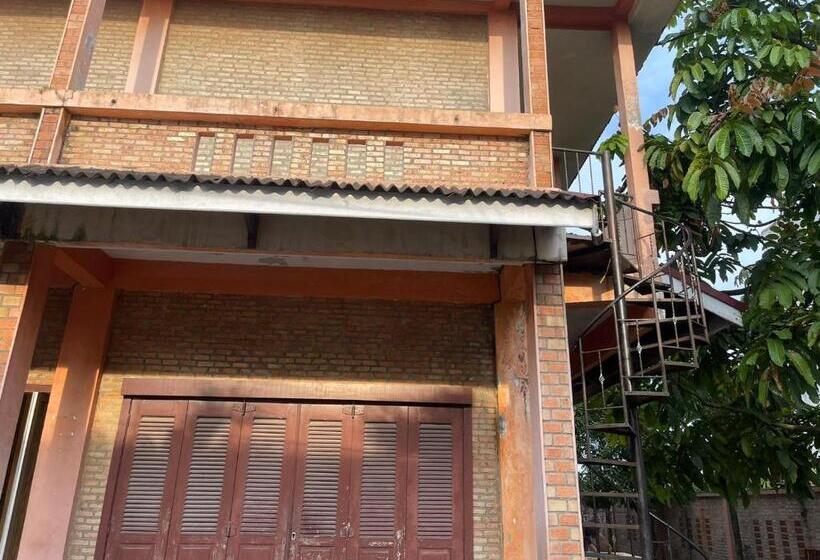 호텔 Oyo 93100 Harapan Homestay Syariah