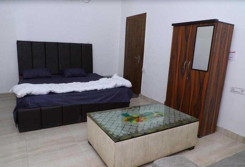 فندق Oyo Flagship The Secret King Guest House