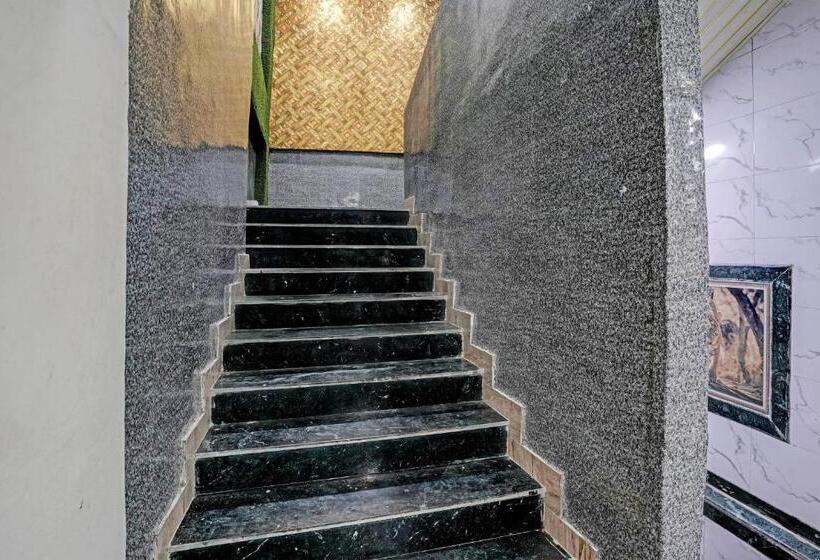 호텔 O Sai Villa Lodging & Bording