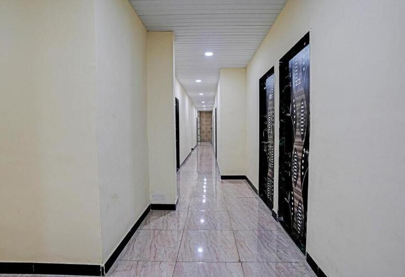 호텔 O Sai Villa Lodging & Bording