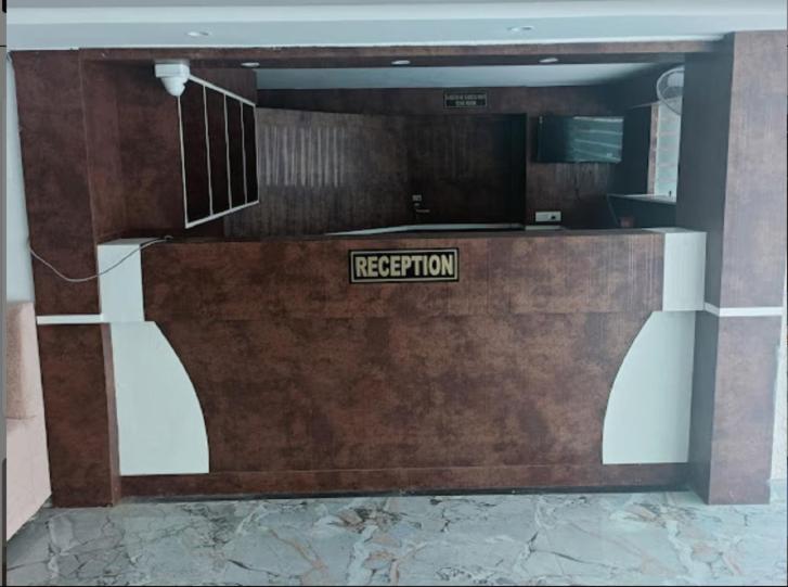 ホテル Sakshi Inn Rooms And Restaurant