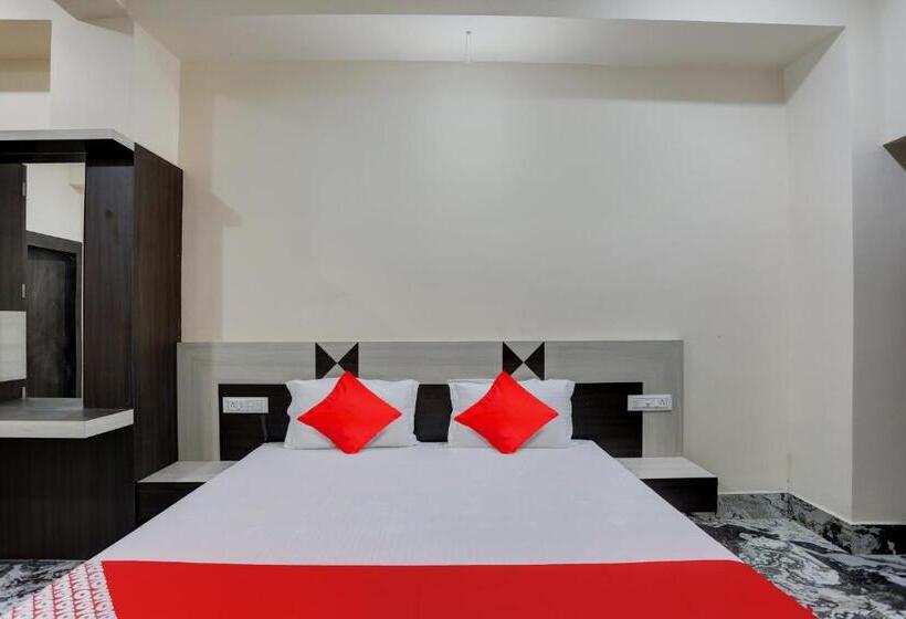 Oyo Flagship Hotel Divine Inn