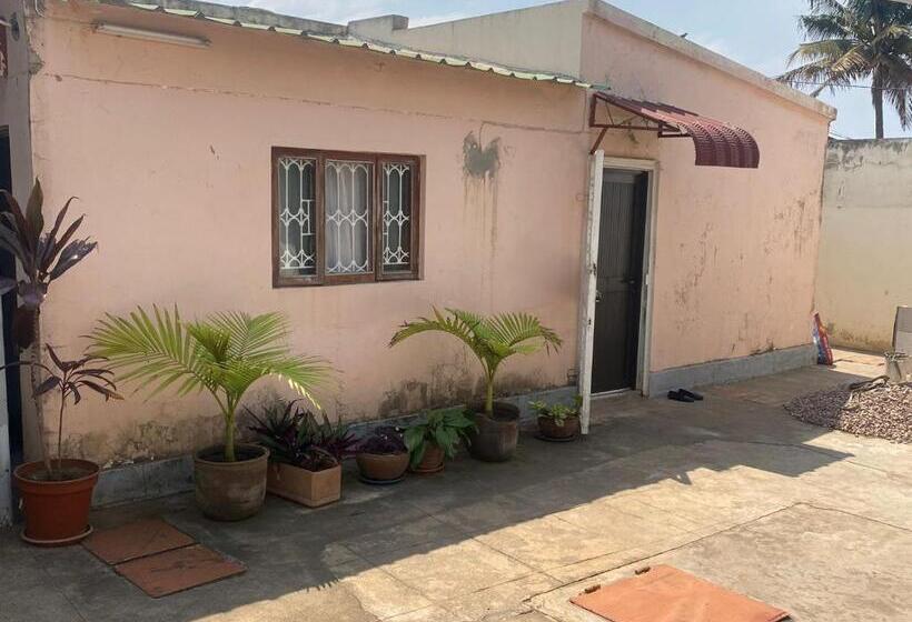 פנסיון Aeropark Residencial
