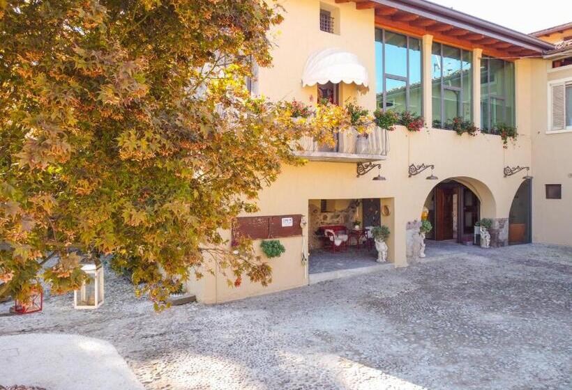 펜션 La Curt Guest House