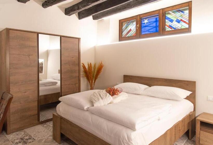 펜션 La Curt Guest House
