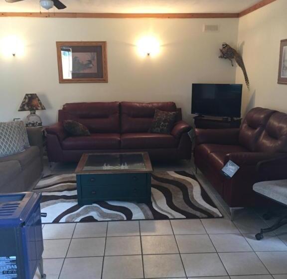 פנסיון Valemount Mountain Retreat Guesthouse
