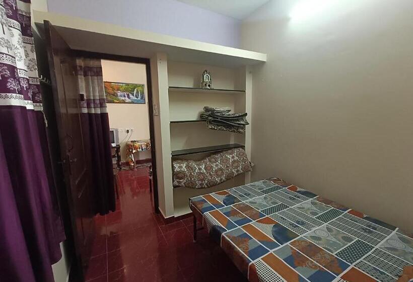 Пансион Versailles Home