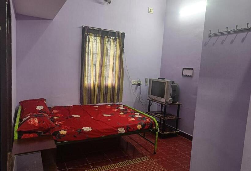 Пансион Versailles Home