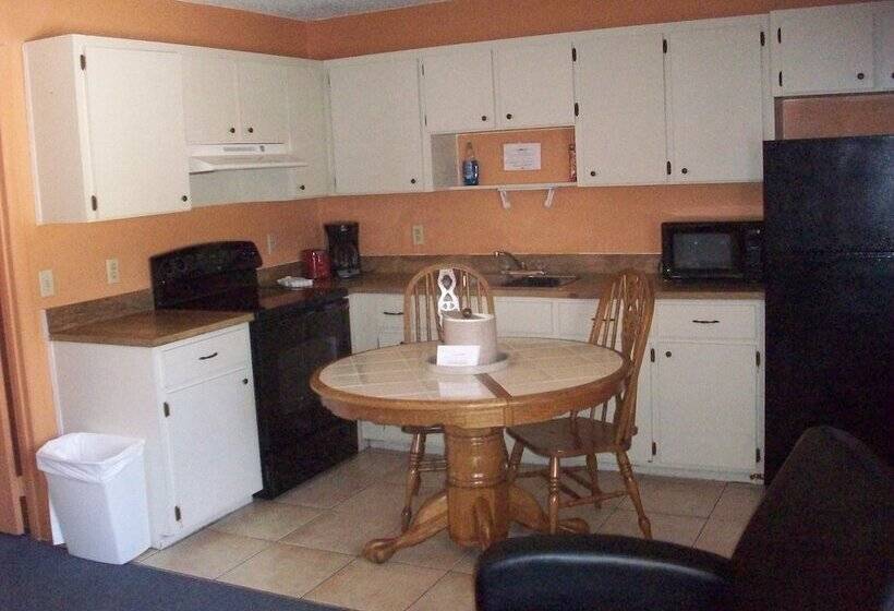 All Suite Motel