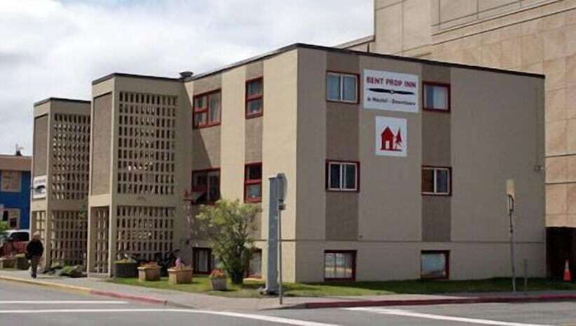 فندق Bent Prop Inn & Hostel Downtown